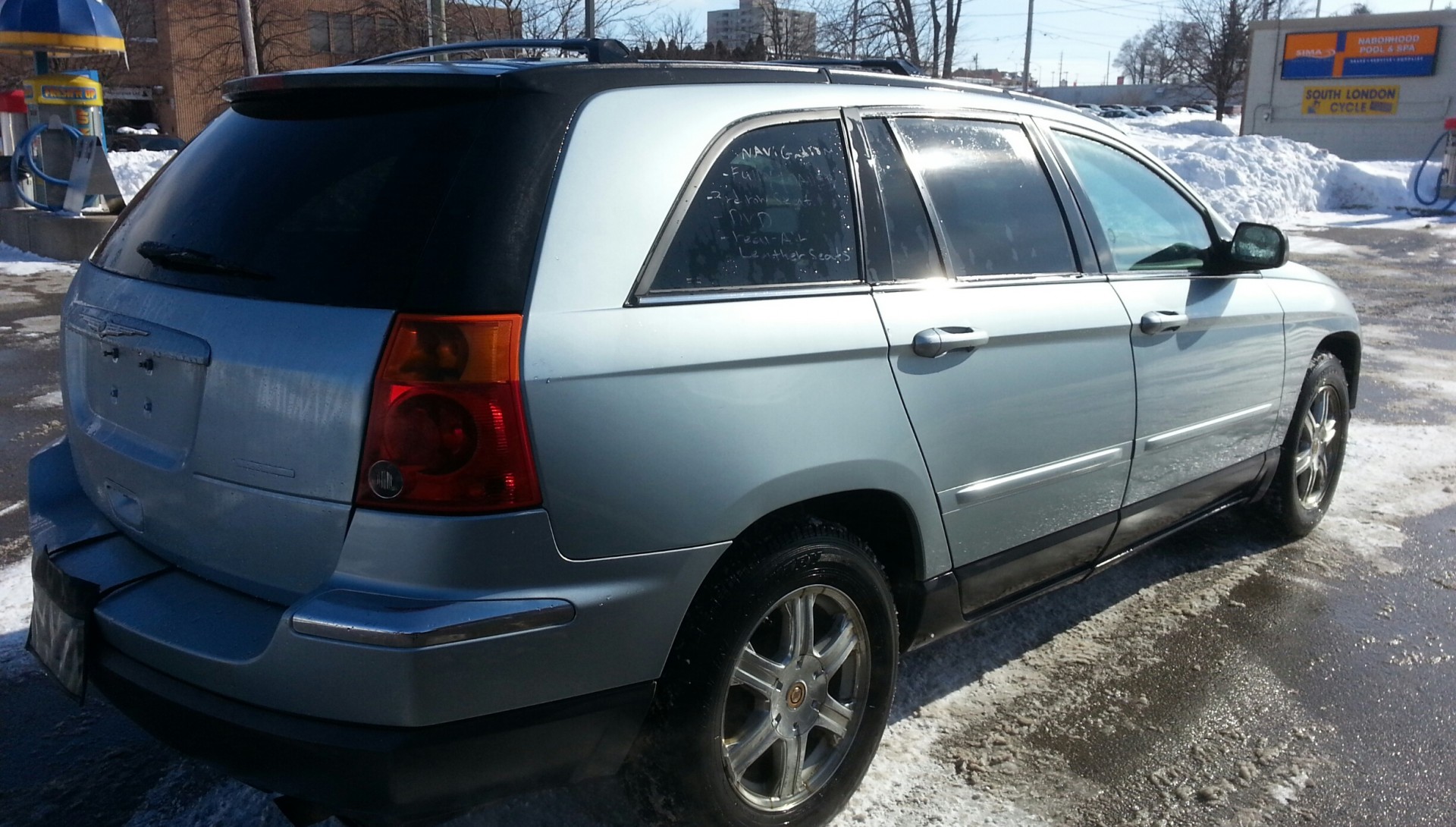 2004 Chrysler minivan blue book #2